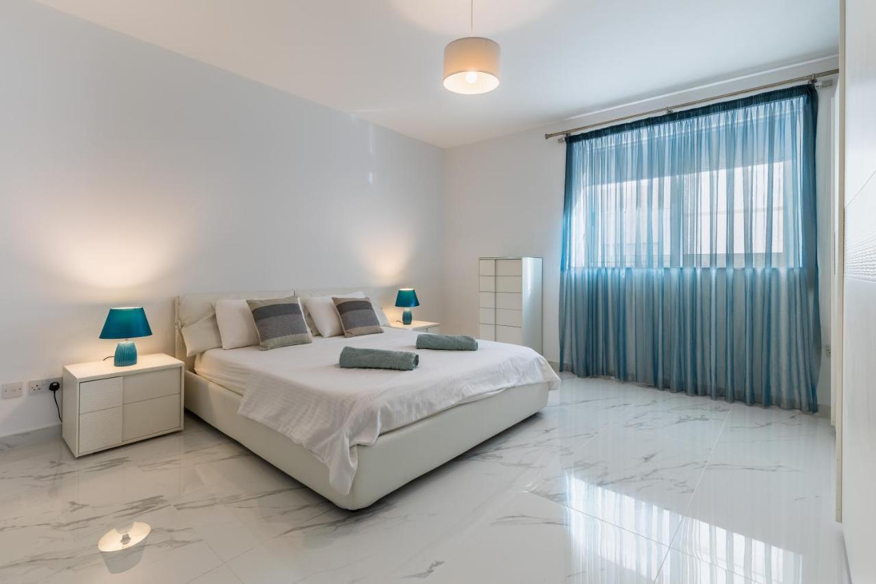 Stunning - Sunnyside 3-Bedroom Sliema Esterno foto