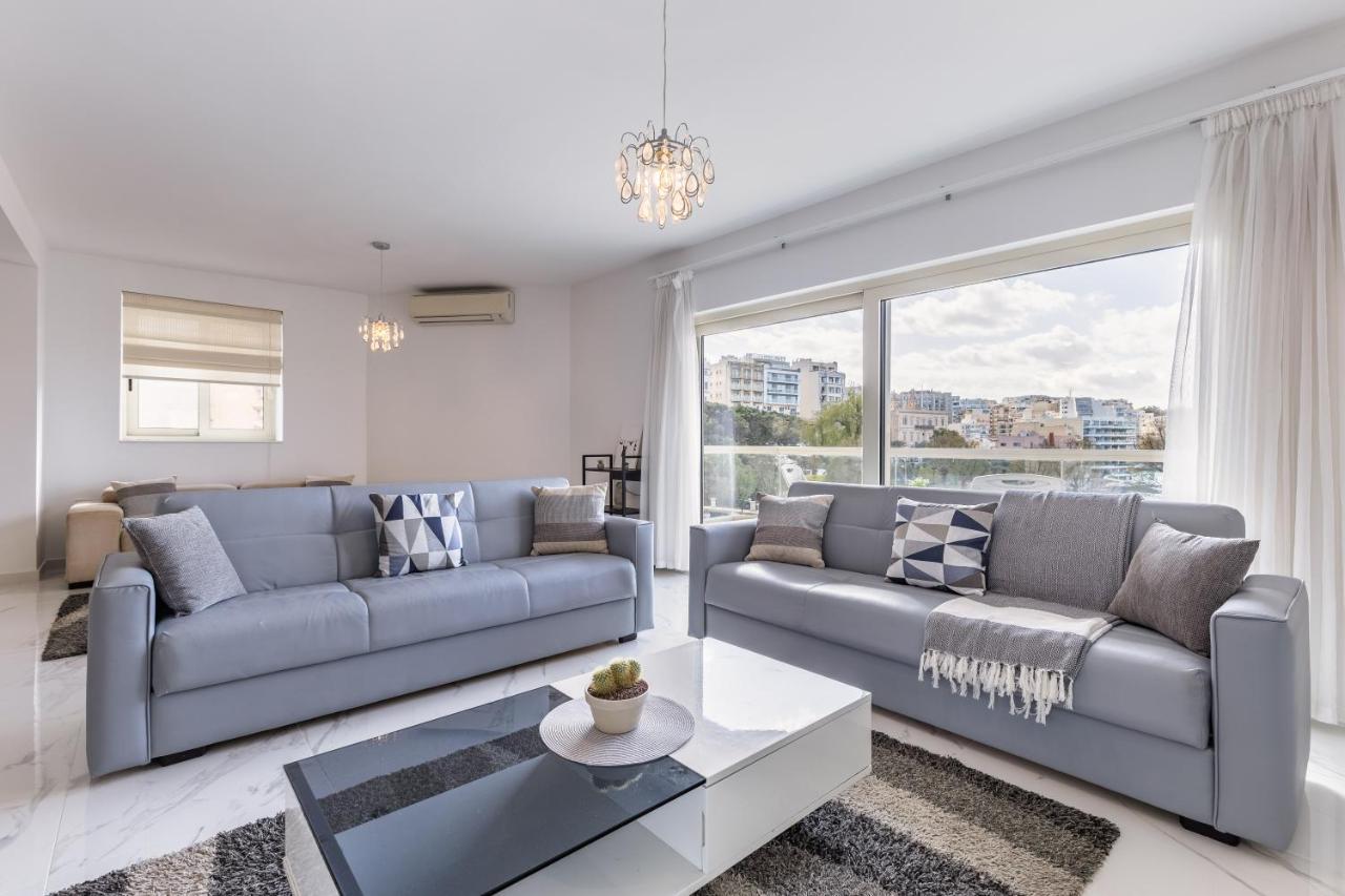 Stunning - Sunnyside 3-Bedroom Sliema Esterno foto