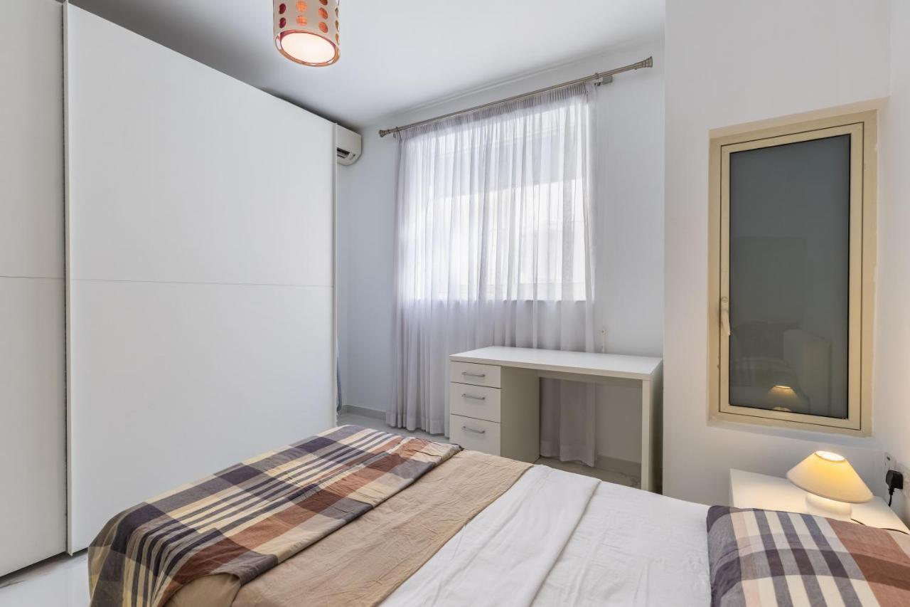 Stunning - Sunnyside 3-Bedroom Sliema Esterno foto